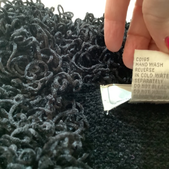 Beautiful Lisa International black/white sweater fringe neck EUC - Picture 8 of 11